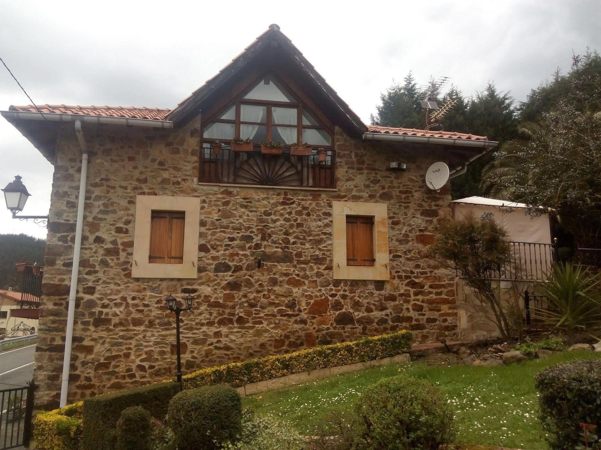 Urrezko Ametsa Guest House Sopuerta Luaran gambar