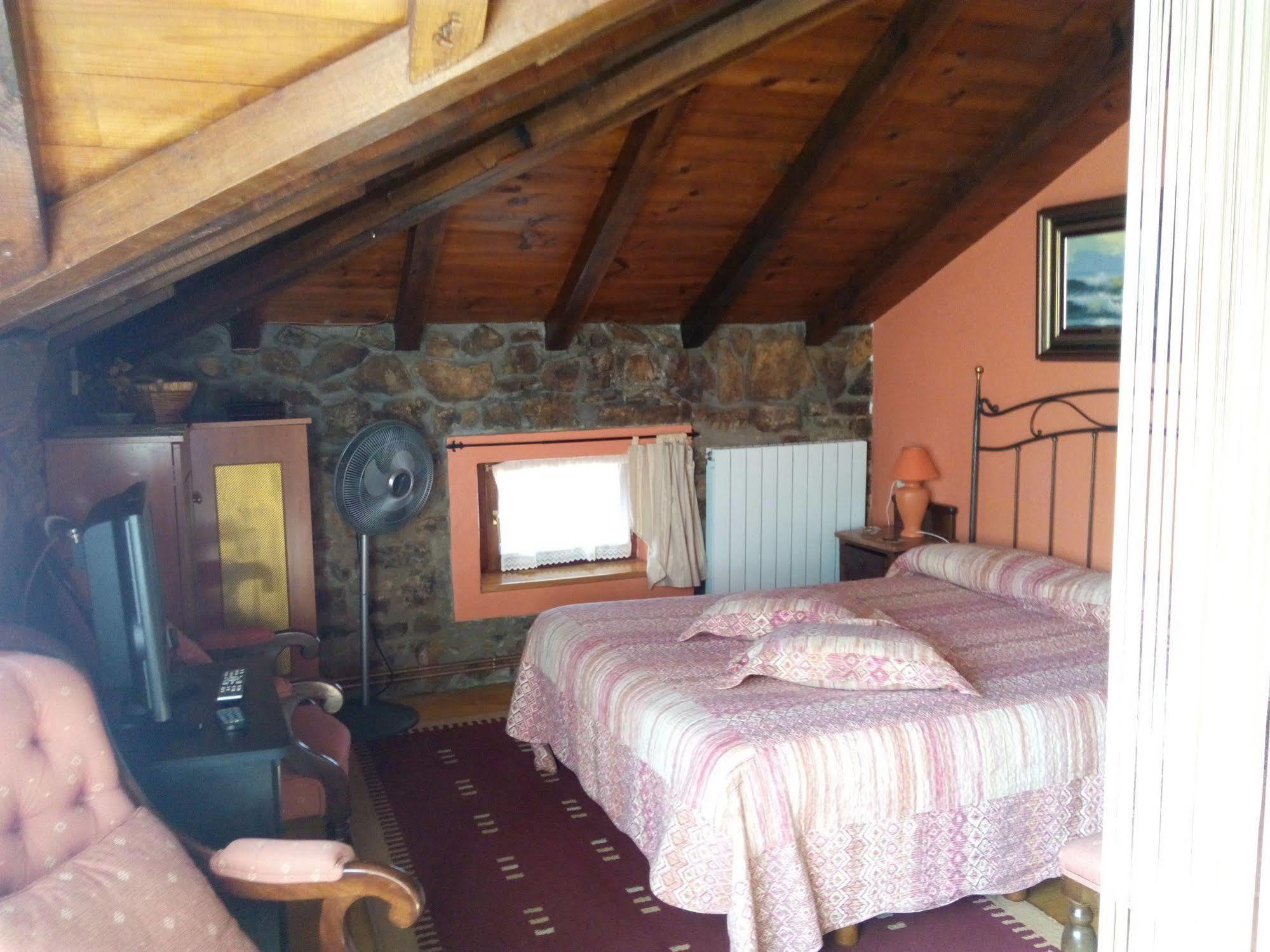 Urrezko Ametsa Guest House Sopuerta Luaran gambar